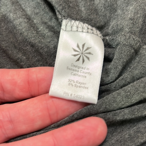 ATHLETA S short sleeve gray cozy and super soft T- shirt dress in EUC - Picture 6 of 6